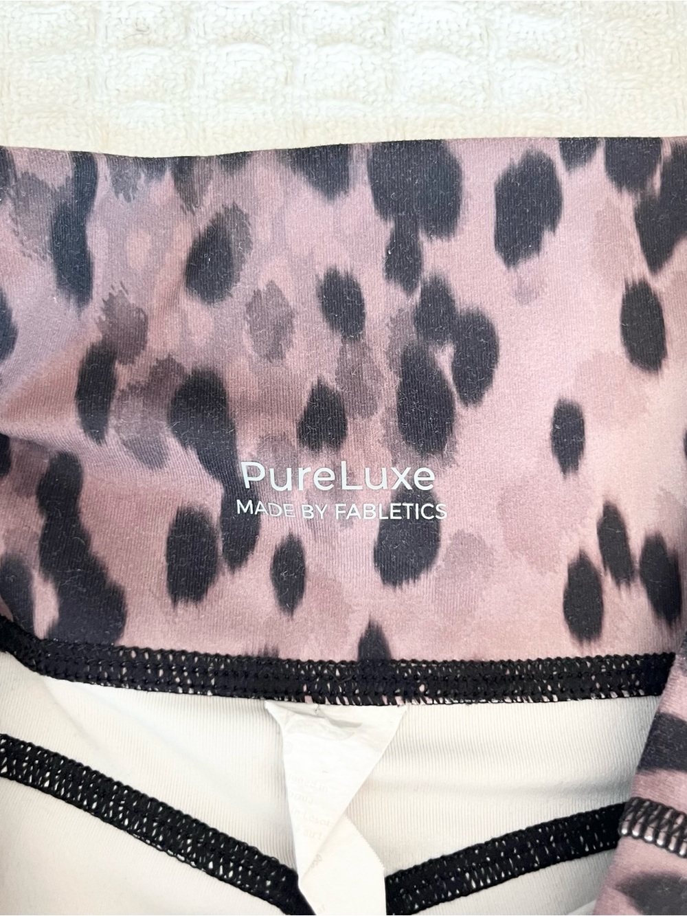 Fabletics Mauve and Black Leopard Bike Shorts large - Picture 2 of 4